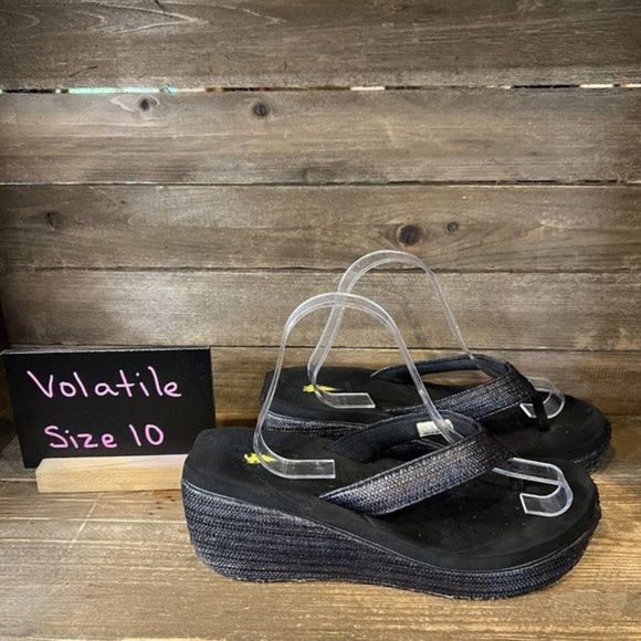 Womens Volatile Y2K Black Wedge Heeled Thong Sandals‎ Flip Flops Size 10 M GUC - Picture 1 of 6